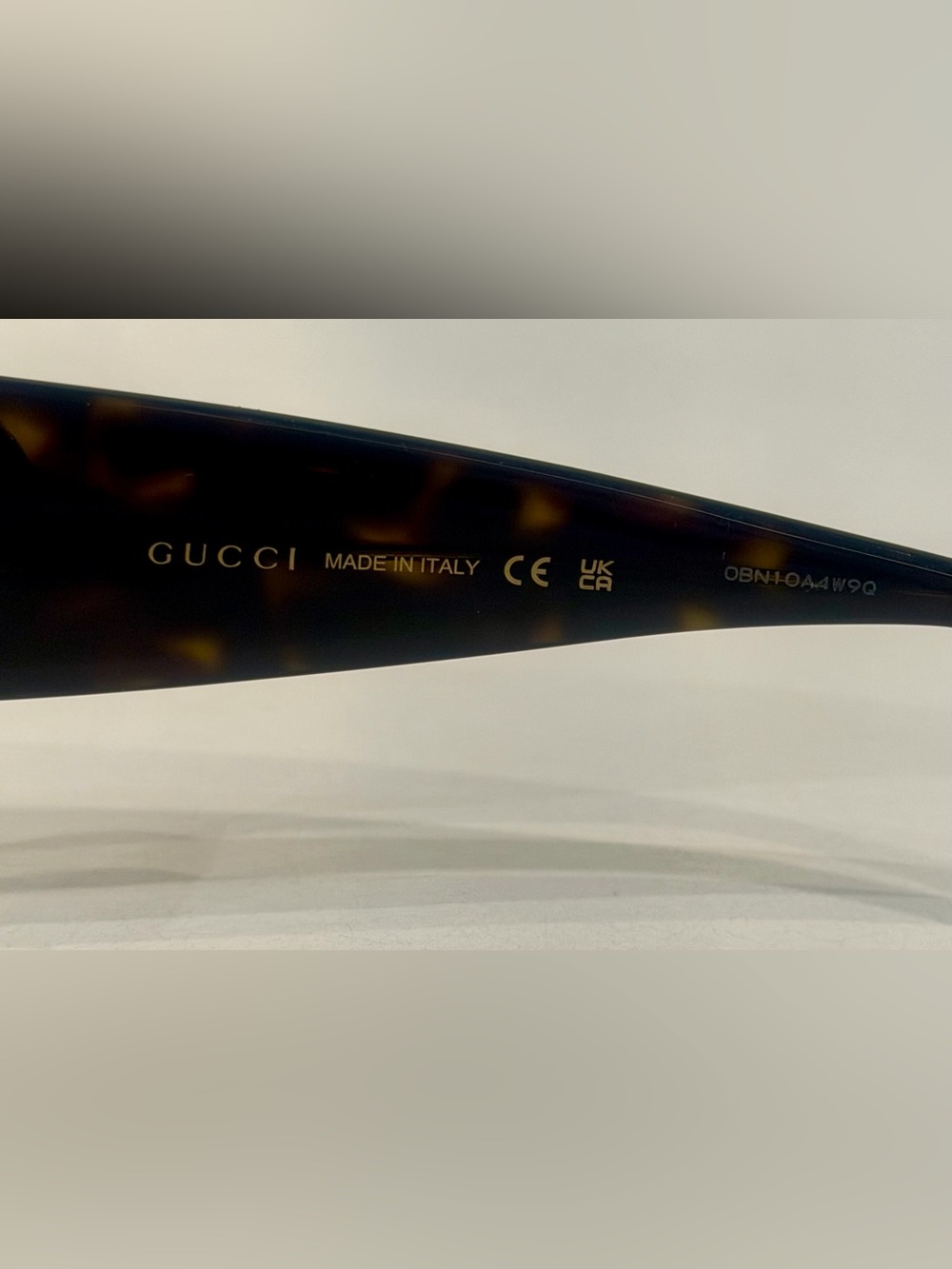 New Women’s Gucci Sunglasses - Picture 6 of 9